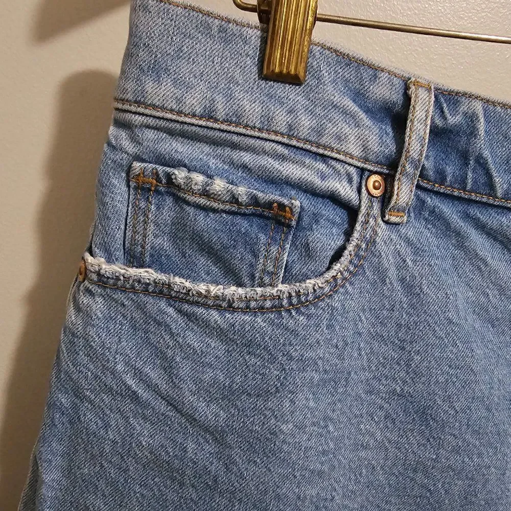 EUC LIKE NEW LOFT MADE AND LOVED RAW HEM HI RISE SHORTS SIZE 10/ 30 WOMENS